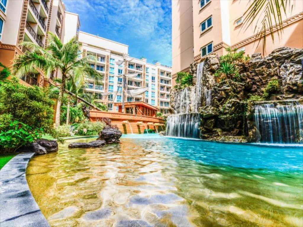 Atlantis Waterpark Apartamento Praia de Jomtien Exterior foto